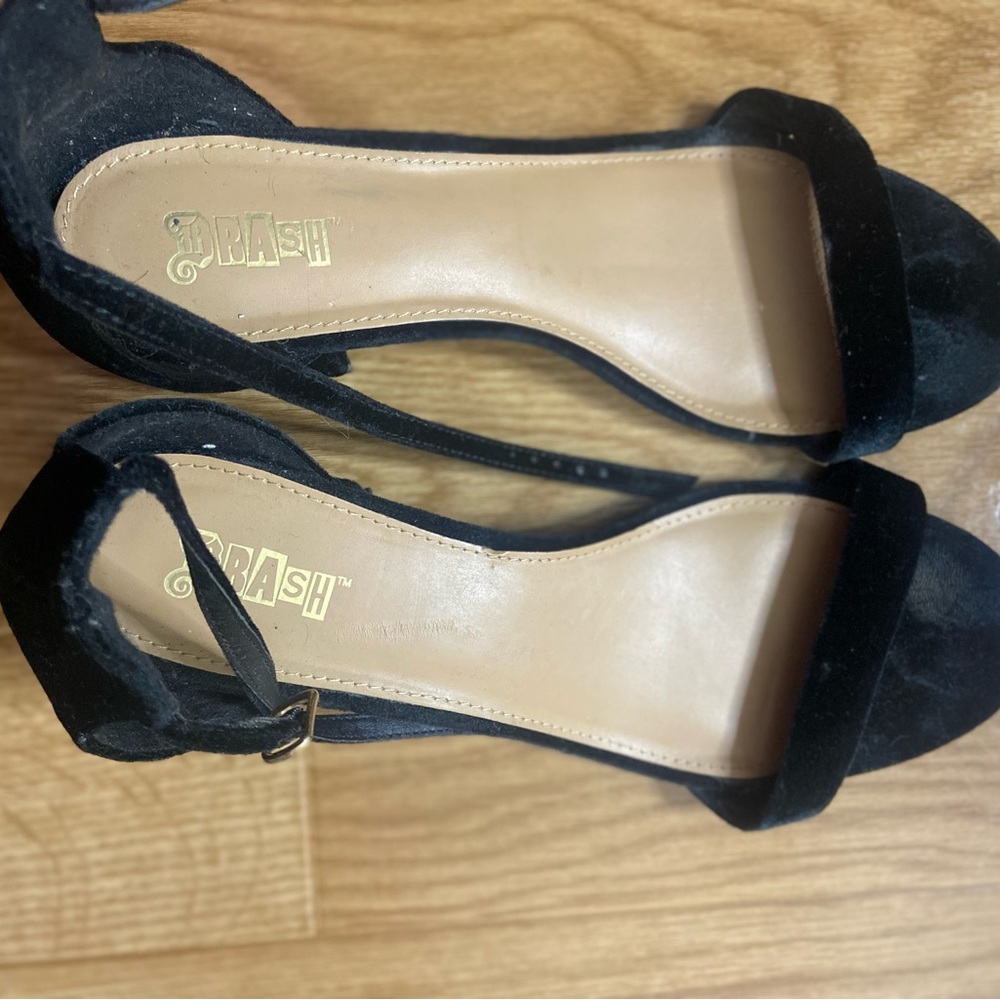 Brash faux suede heel